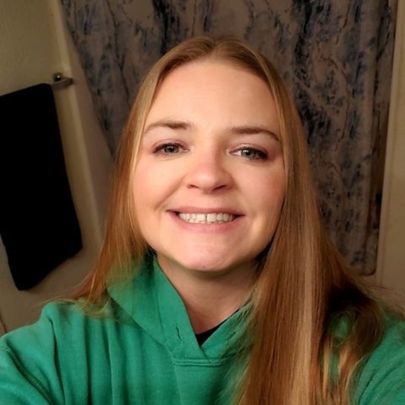 hollychristi121